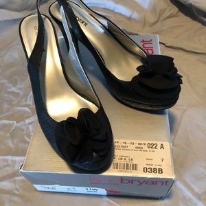LANE BRYANT flower slingback heel